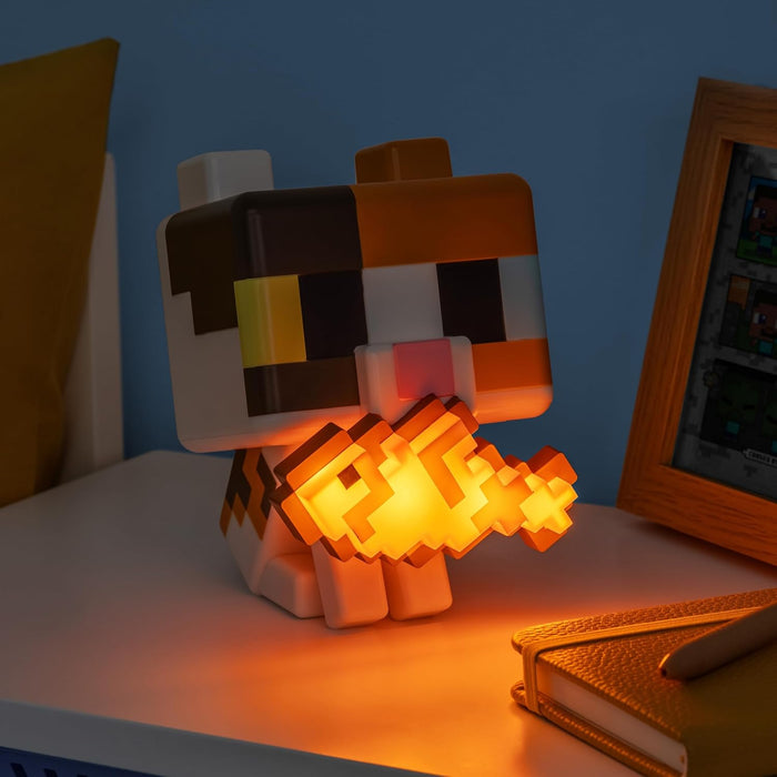 23384_Minecraft-Cat-3D-Color-Changing Lamp-on.jpg