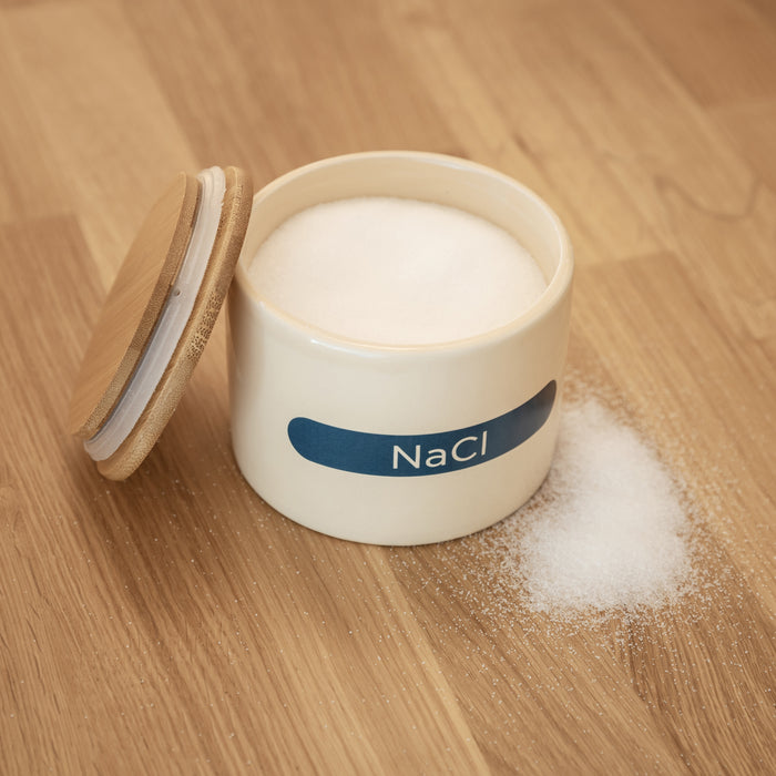 Zout opslagcontainer met chemische formule