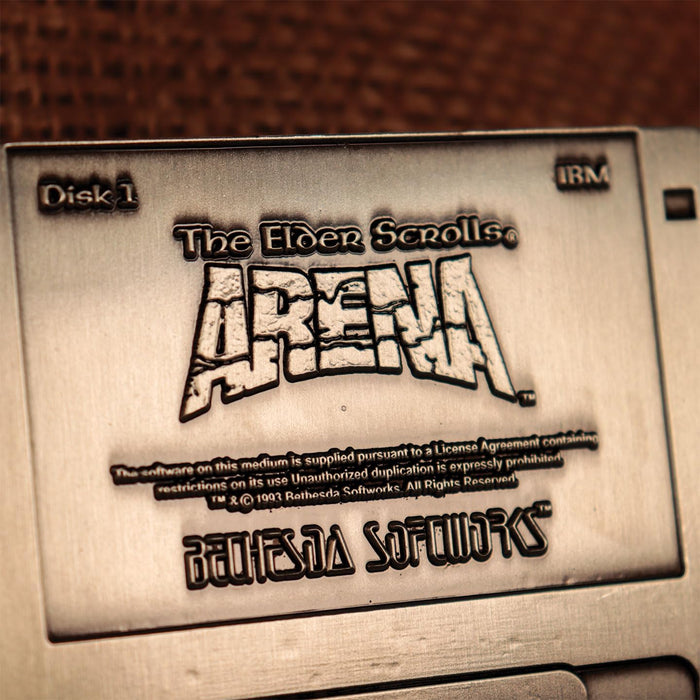 productImage-22302-the-elder-scrolls-arena-disketten-replika-4.jpg