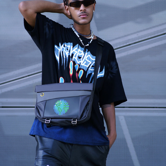 productImage-22435-divoom-pixoo-slingbag-v-umhaengetasche-mit-pixel-display-2.jpg