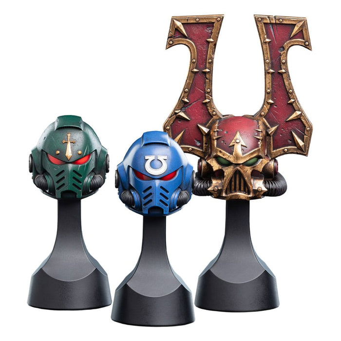 Replica dell'elmo degli Ultramarines di Warhammer 40,000